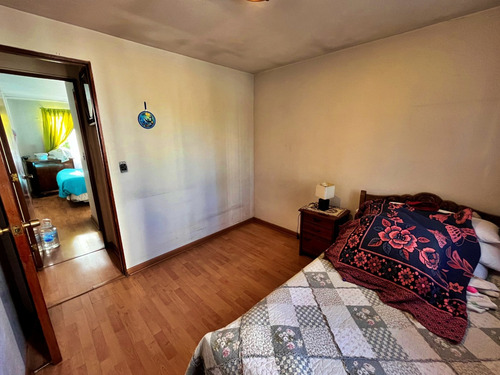 Dpto. 6to Piso Calle Concón A Pasos Alameda, 3 Dorm. 2 Baños