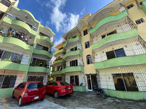 Apartamento Amueblado En El Sector Tropical Del Este 