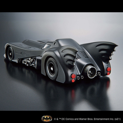 Batman 1989 1/35 Escala Plastic Model Kit Batimobil Bandai (Usado)