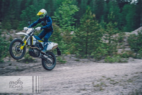 Imagen 12 de 25 de Husqvarna Enduro 701 0km By Rade Garage - Palermo Bikes