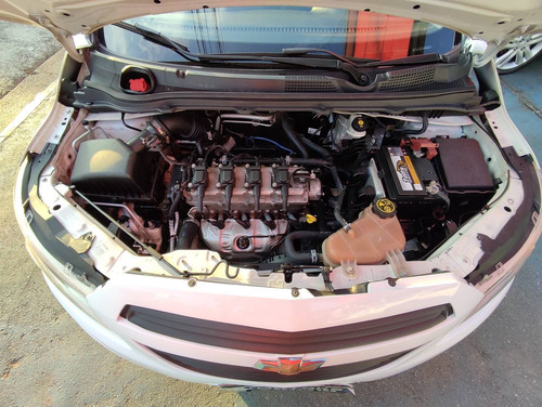 Imagem 11 de 12 de Chevrolet Onix 1.0 Mpfi Joy 8v Flex 4p Manual