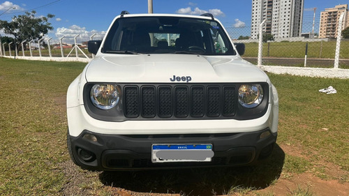 Jeep Renegade 1.8 Flex 5p