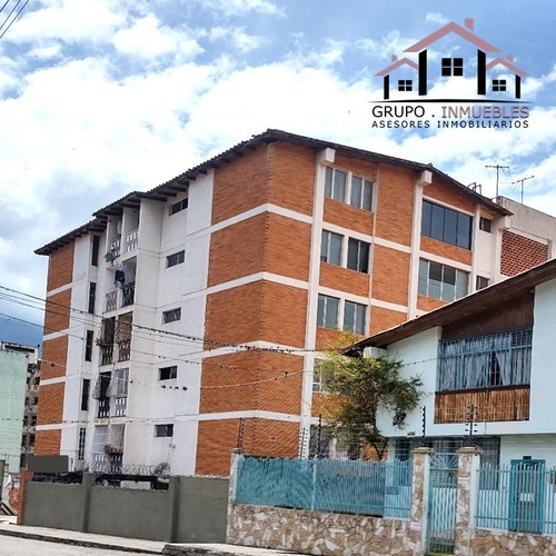 En Venta Amplio Y Comodo  Apartamento En Buenas Condiciones Merida-venezuela