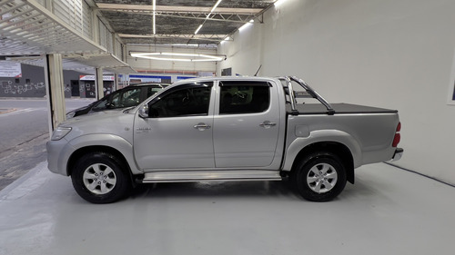 Toyota Hilux 2.7 SR 4X2 CD 16V FLEX 4P AUTOMÁTICO