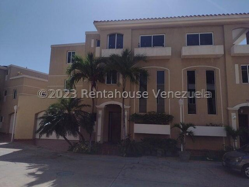 Townhouse En Venta En Lago Mar Beach Mls 24-4327 Yohana Hidalgo 