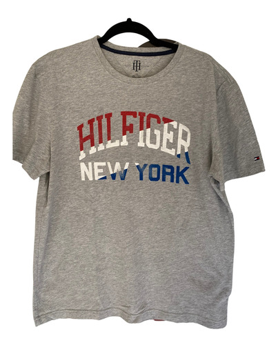 Remera Tommy Hilfiger Hombre Talle L Gris