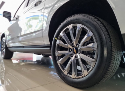 Chevrolet Suburban 6.2 High Country 4X4 At