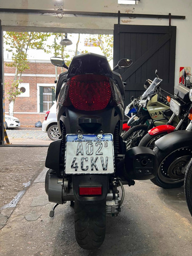 Imagen 11 de 22 de Kymco People 300 Gti 2017 U Dño Serv Off Permuto