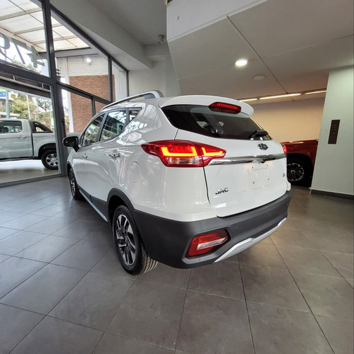 Imagen 7 de 19 de Jac S3 Fl 1,6 Cvt Automatico 6 Marchas Linea Nueva