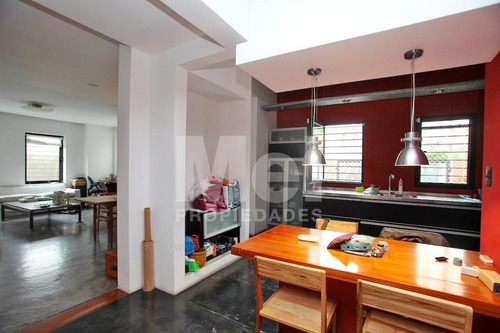 Imagen 28 de 30 de Hermosa Casa Refaccionada En Bajo Belgrano Con Cochera