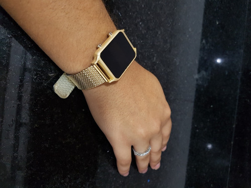 Relógio Feminino Dourado De Pulso Digital Led + Brinde Lindo