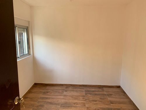 Apartamento Alquiler 1 Dormitorio Unión Al Frente Con Patio