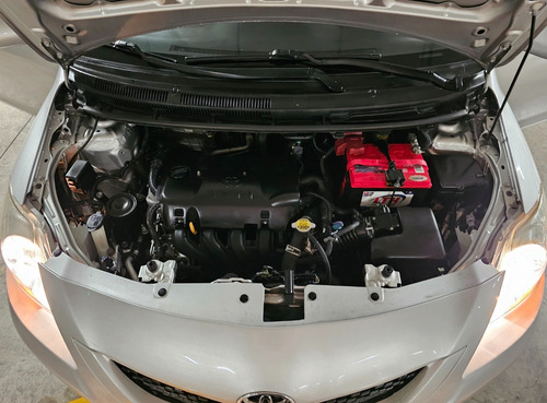 Toyota Yaris 1.5 Premium Sedan At