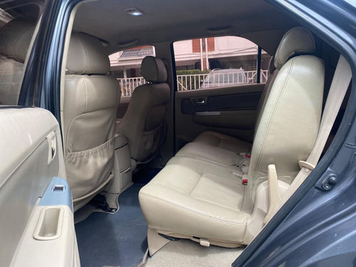 Toyota Fortuner 3.0 Sr5