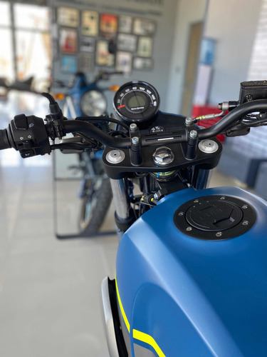 Imagen 11 de 15 de Royal Enfield Scram 411 Skyline Blue