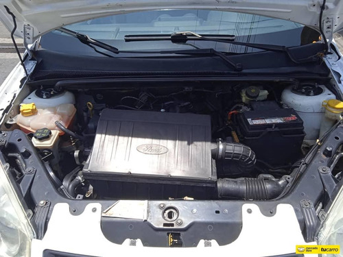 Ford Fiesta Max
