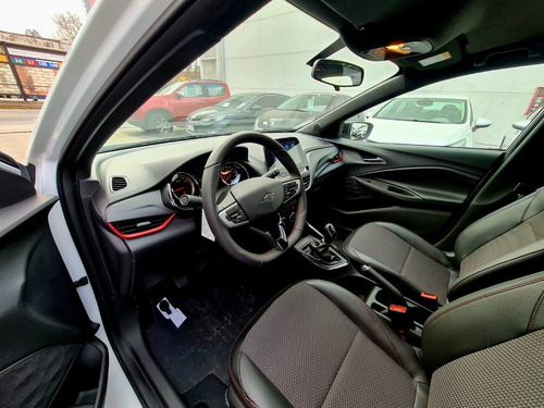 Imagen 12 de 15 de Chevrolet Onix Rs 1.0 Turbo Color Manual 0km 2022 ## 5