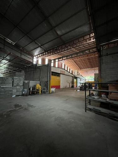 Imagen 18 de 29 de Terreno De 3380 Mt2 Con 5 Galpones, Av Intercomunal, Gran Oportunidad!!
