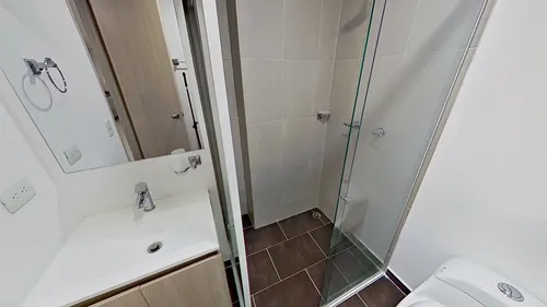 Vendo Apartamento En Edificio Luxury Tower Super Ubicacion Central