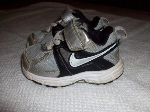 Zapatos Nike De Niño Talla 21