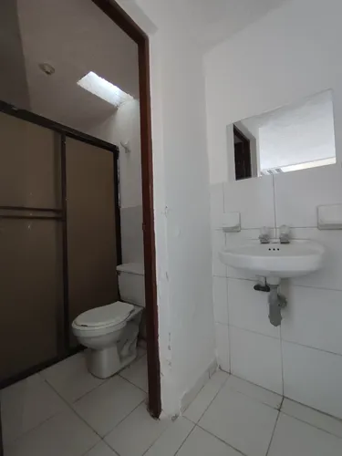Casa En Arriendo En Prados Del Este. Cod A30234