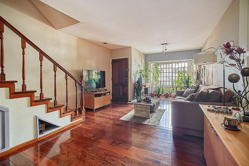 Venta Casa 5 Ambientes Impecable Triplex Garage Caballito