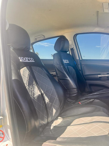 Volkswagen Gol Sedan 1.6 Comfortline 101cv