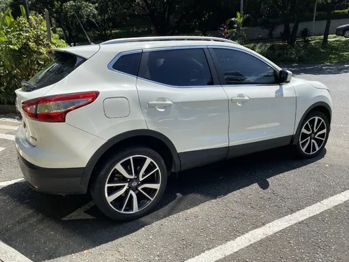 Nissan Qashqai 2.0 Esclusive At 4x4 2015