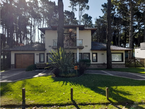 Pinamar - Casa Los Nietos - Moderna Y Funcional