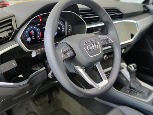 Audi Q3 1.4 35tfsi 150 Cv