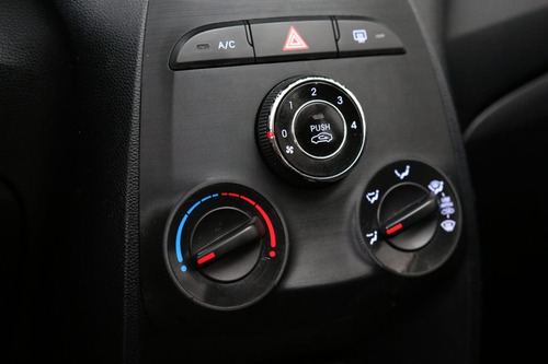 Imagem 11 de 15 de Hyundai Hb20 C.style/c.plus 1.6 Flex 16v Aut. 2014/2014