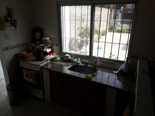 Imagen 3 de 19 de Casa 3 Ambientes Castelar - Moron