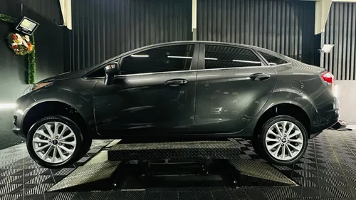 Ford Fiesta 1.6 Titanium At