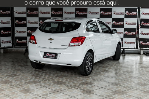 Chevrolet Onix Lt 1.0 Mpfi 8v 4p Mec. 2015