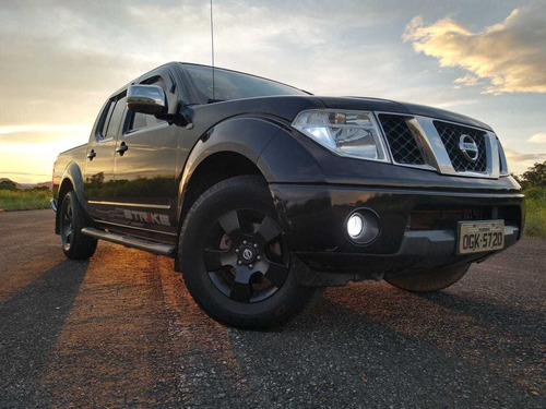Nissan Frontier 2012 2.5 Strike Cab. Dupla 4x2 4p