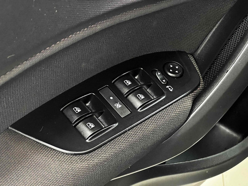 Fiat Cronos 1.8 E.TORQ FLEX PRECISION AT6