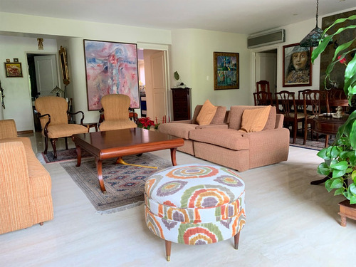 Imagen 2 de 12 de En Venta Amplio Y Cómodo Apartamento En Campo Alegre , Chacao