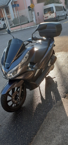 Imagem 4 de 8 de Honda Dlx