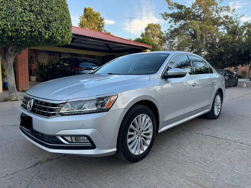 Volkswagen Passat 2.5 Tiptronic Highline At
