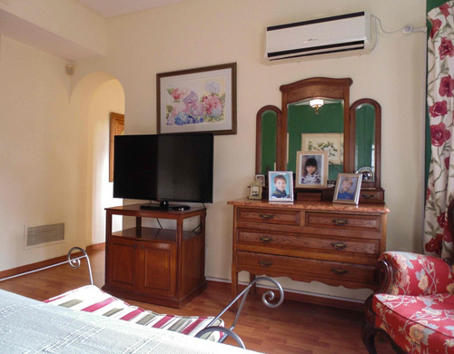 Imagen 13 de 24 de Venta Casa En Martínez Con Jardín Y Garaje