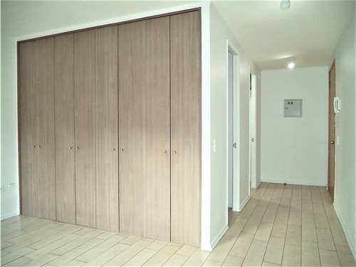Arriendo Metro Santa Lucia / Carmen / Marin