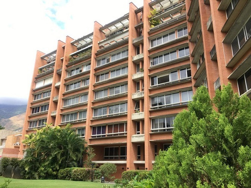 Vendo/alquilo Apartamento 150mts2 3h/3b/2pe Los Chorros 3326