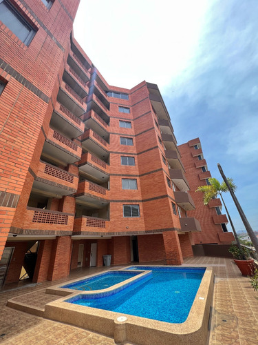 En Venta Apartamento Moderno, Calle Arismendi, C.r Aramoun, Lecheria