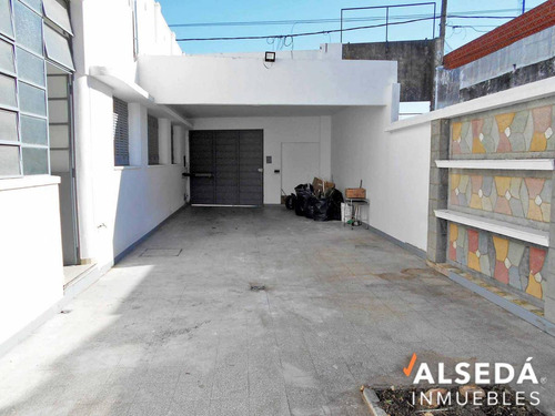 Imagen 23 de 27 de Casa Uso Comercial - Luis Agote