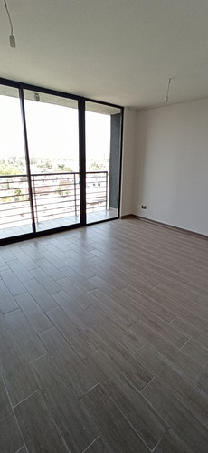 Ref:1137** Depto. Home Studio C/terraza, Conexión