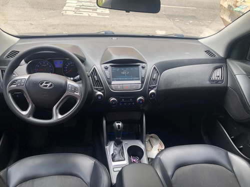 Imagem 4 de 8 de Hyundai Ix35 2019 2.0 Gl 2wd Flex Aut. 5p