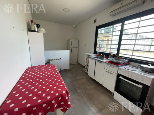 Venta De Casa 5 Ambientes Con Quincho En Sarandí