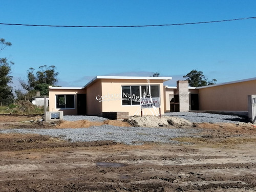 Casas A Estrenar- Ref: 3218