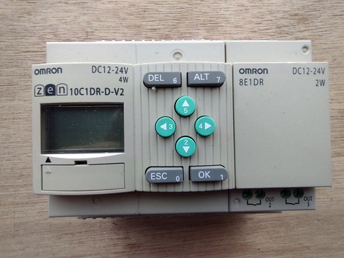 Plc Omron Zen 10c1dr-d-v2 + Zen 8e1dr (Usado)