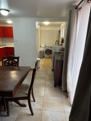 Vende Casa 3 Dormitorios Excelente Ubicación En Santa Cruz